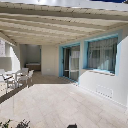 Oasi Blu Sardinia Hotel Santa Margherita di Pula Buitenkant foto