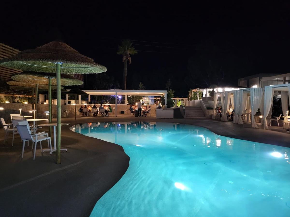 Oasi Blu Sardinia Hotel Santa Margherita di Pula Buitenkant foto
