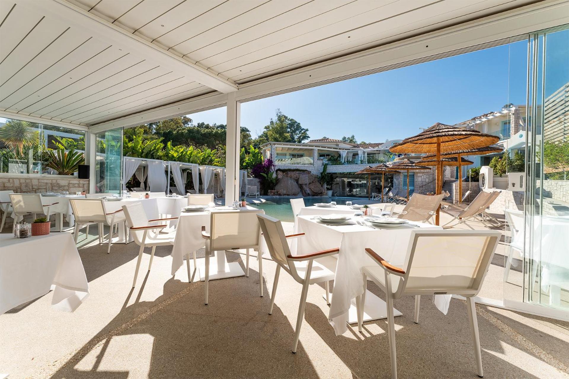 Oasi Blu Sardinia Hotel Santa Margherita di Pula Buitenkant foto